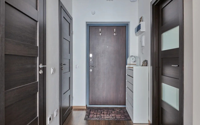 Vau Na Beregu Nevy Vasilyevskiy Ostrov Flat