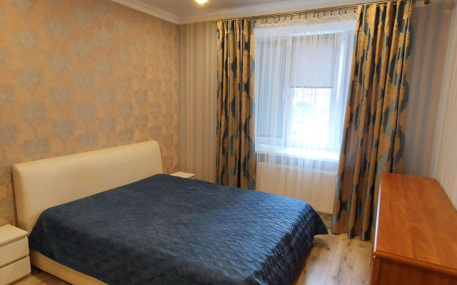 Dvukhkomnatnaya na Moskovskoy ulitse 68 Flat