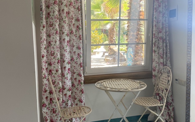More I Palmyi Guest House