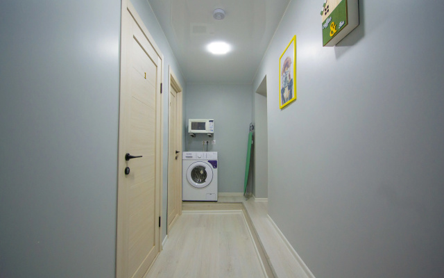 Na Vladivostokskoy 44 Flat