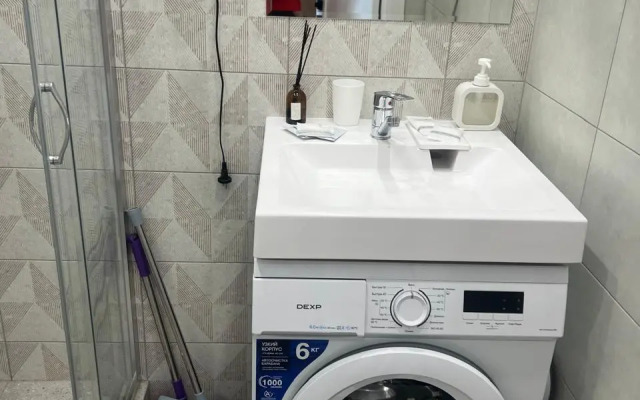 Ctudiya C Balkonom I Vidom Na Gory Flat