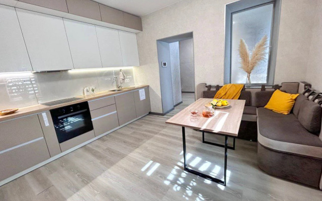 U Naberezhnoy Guest House