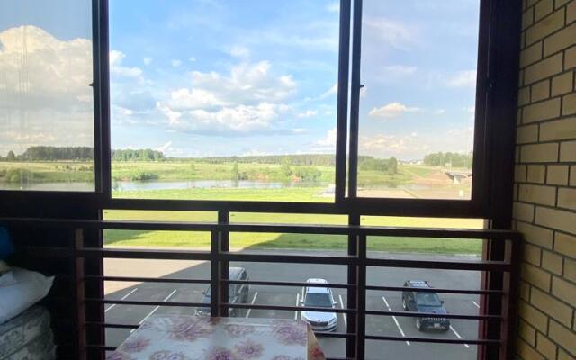 S Panoramnym Vidom Na Reku Apartments