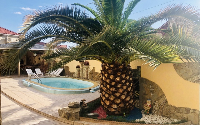 Golubaya Laguna Guest House