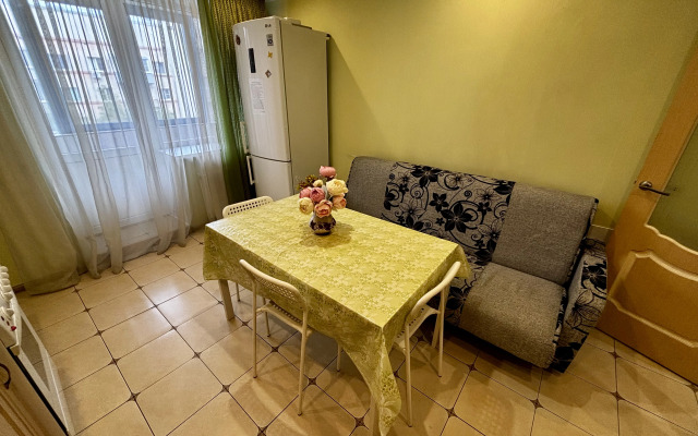 Апартаменты Уютная двухкомнатная квартира в центре города