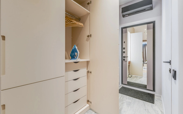 Апартаменты Трёхместные Делюкс с Видом на Город Business Apartments