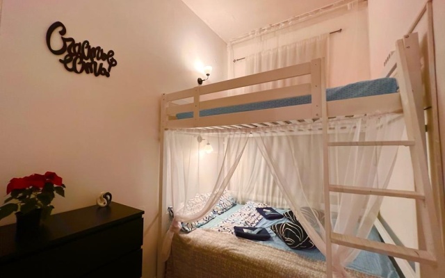 Арт-Хостел Топчик на Рубинштейна