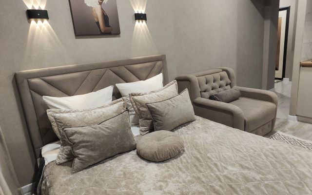 Квартира NATALI Aparts 108.2