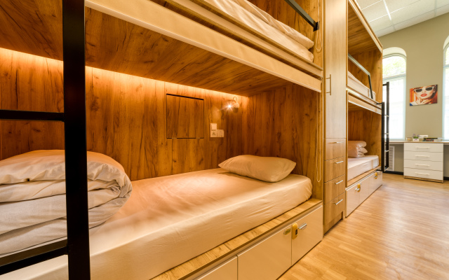 Goom Stay Hi Loft Hostel