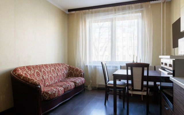 S 3 Spalnyami Na Moiseenko 5 - 8 Chelovek Apartments
