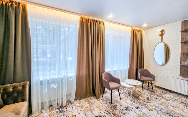 Отель Новый