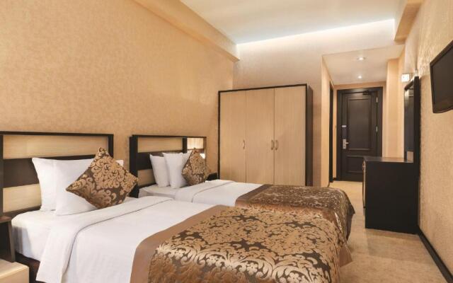 Days Hotel by Wyndham Baku Hotel