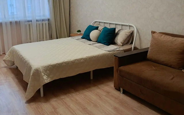 Kvartira U Agrarnogo Flat