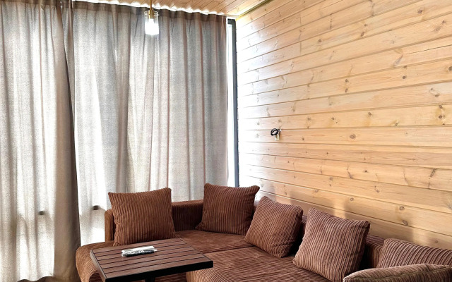 Дом на Берегу Каспийского Моря