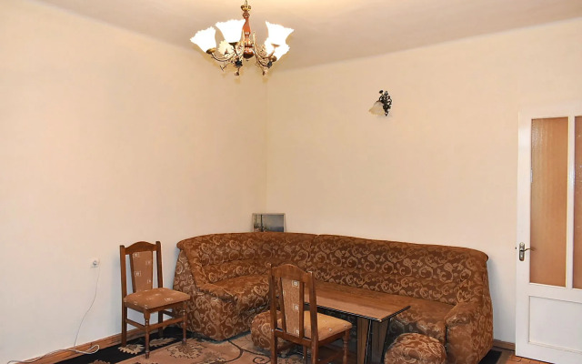 Apartment in Sayat-Nova Avenue Flat