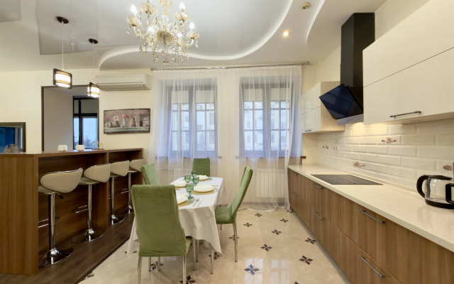 Квартира Happy Grand в престижной локации возле Кремлевской Набережной