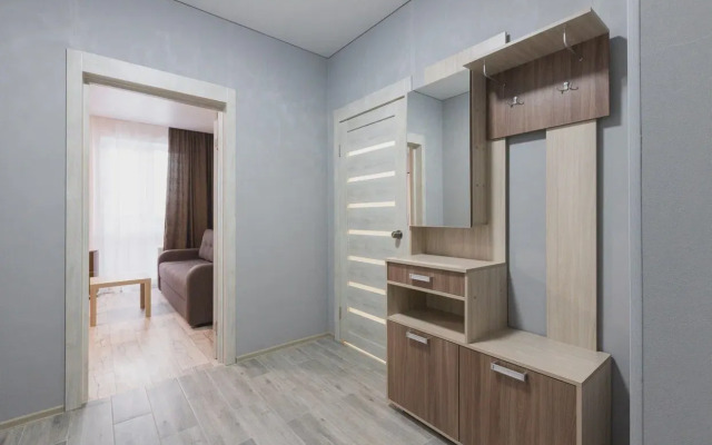 Na Ulitse Parkhomenko 156b Flat