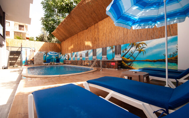 Mic Royal Hotel