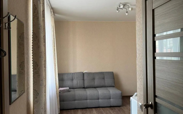 Studiya Na 2 Etazhe Flat