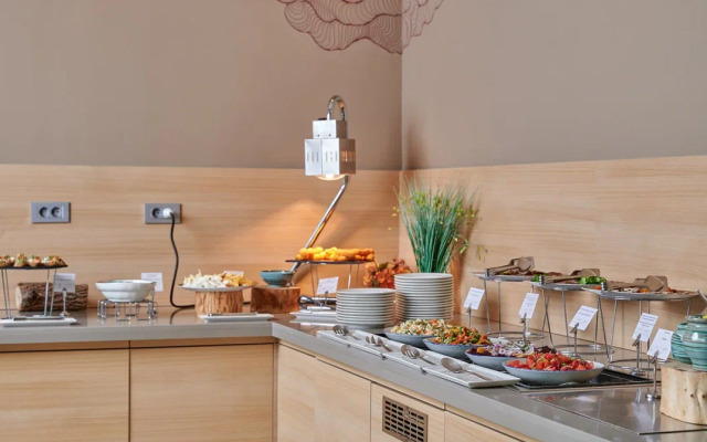 Mercure Sochi Centre Hotel