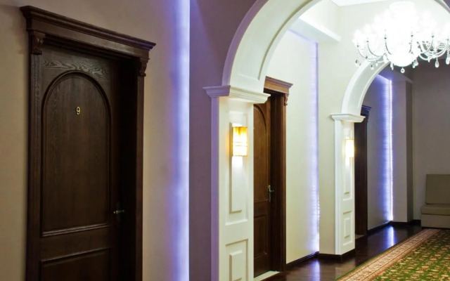 Sky Luxe Hotel