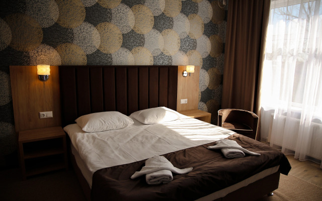 Golden Norris Hotel
