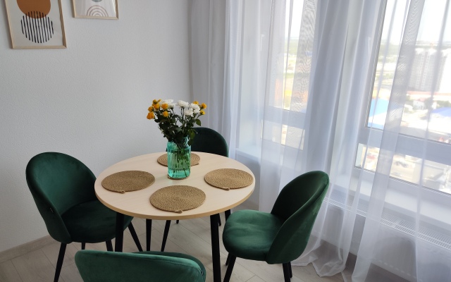 Panda Home v Serdtse Sibiri s vidom na gorod s vysoty Apartments