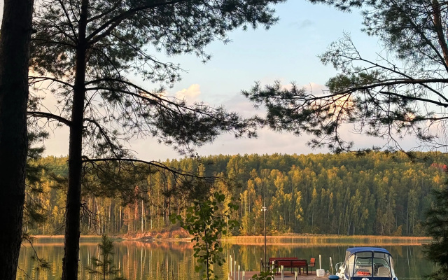 Частный дом В лесу на берегу реки