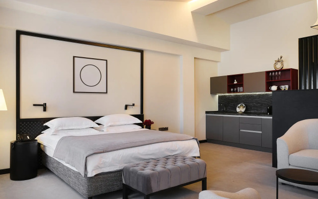 Chingishan Hotel