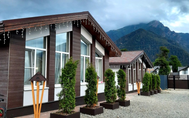 Nur House Hotel