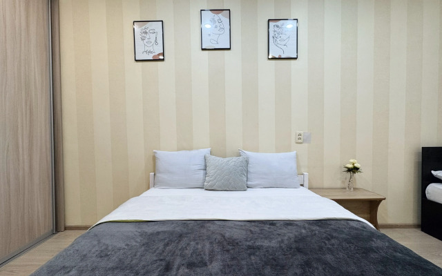 Апартаменты Розы Люксембург 12