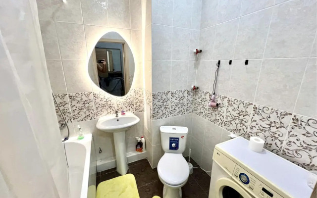 Апартаменты Высота 25 этаж, около Цирка