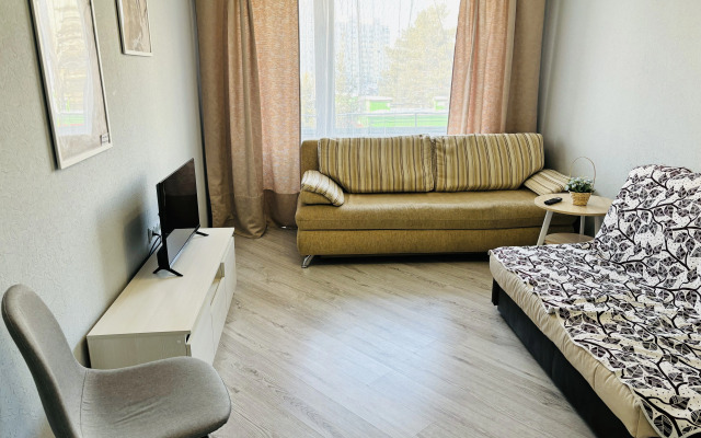 Na Ul. 1-Ya Poselkovaya 1b Flat