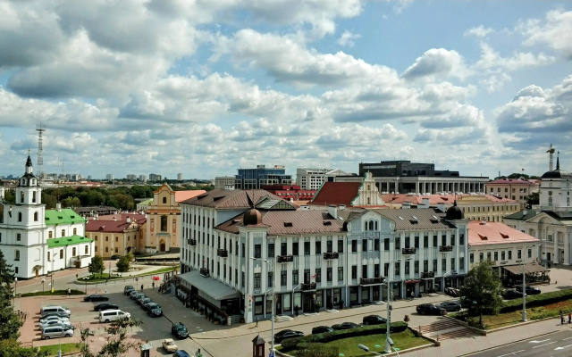 Kvartira u Ratusi v dome Berlanda 1835 g na pl. Svobody
