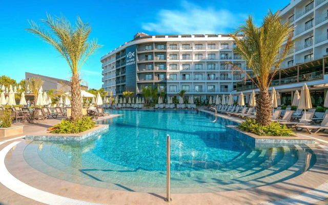 Отель Vox Maris Resort