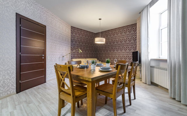 Апартаменты рядом с Казанским собором