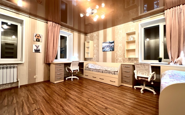 Квартира 3-комнатная Видовая Yarapartments на Набережной