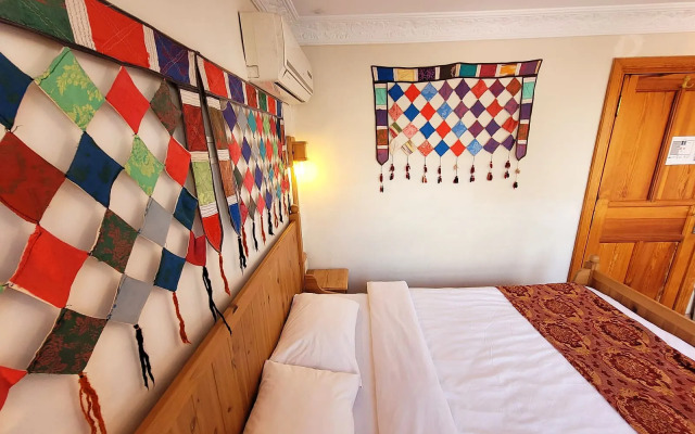 Апарт-отель Masif House