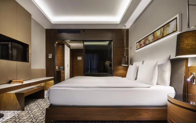 Royal Stay Palace Hotel