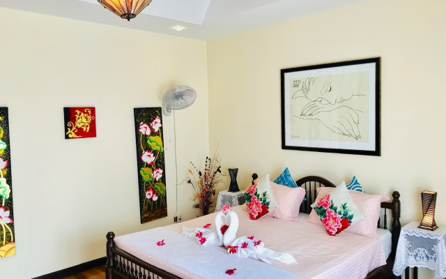 Spacious villa with private pool and parking Villa