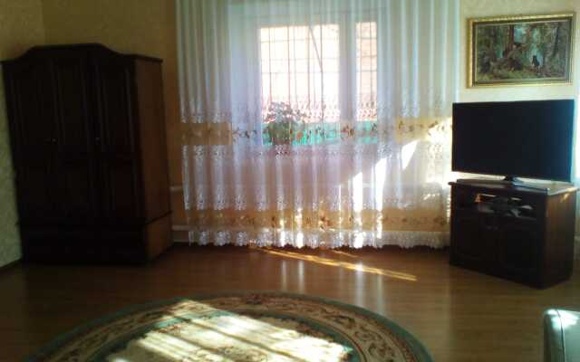 Uyutnyij Guest House