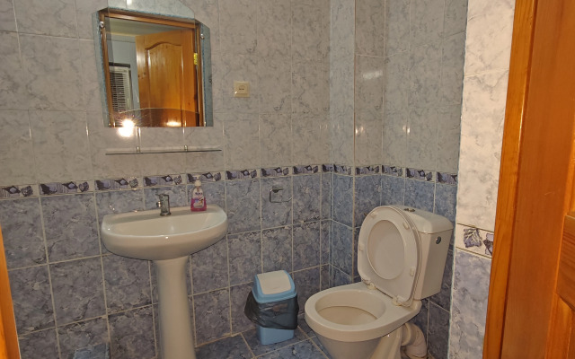 Dvukhmestnaya Flat