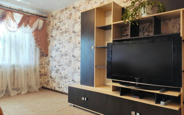 Апартаменты Двухкомнатная квартира рядом с центром города