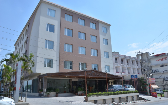 Swing High Hotel