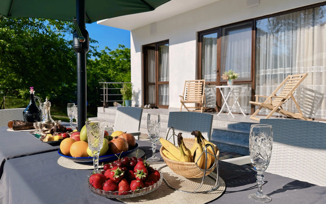Eva Private house