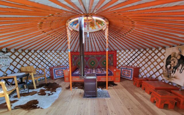 Отель Kayak Camp Mongolia Resort