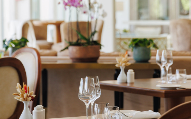 Отель Corsica & Spa Serena