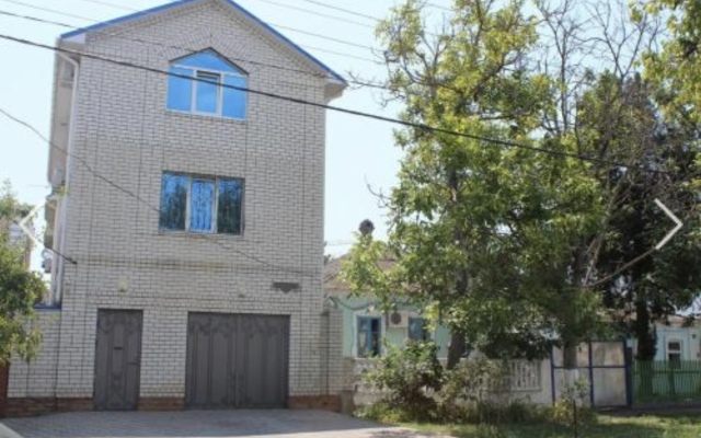 Гостевой Дом Семейный на Трудящихся 68А