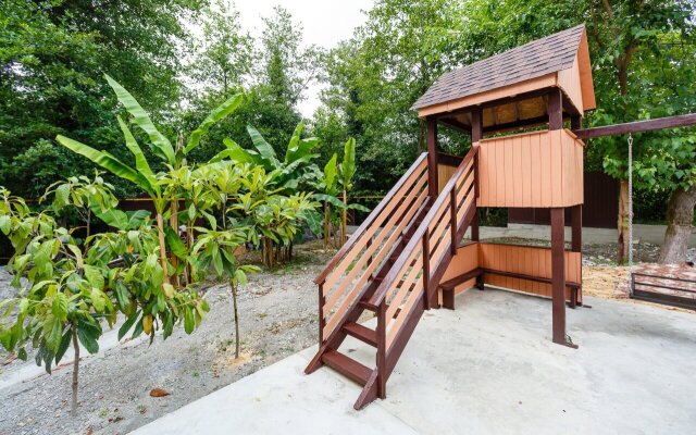 Gostevoy Dom U Yeleny Guest House