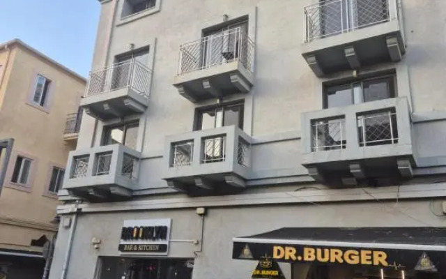 Апарт-отель DovrInn Boutique Down Town